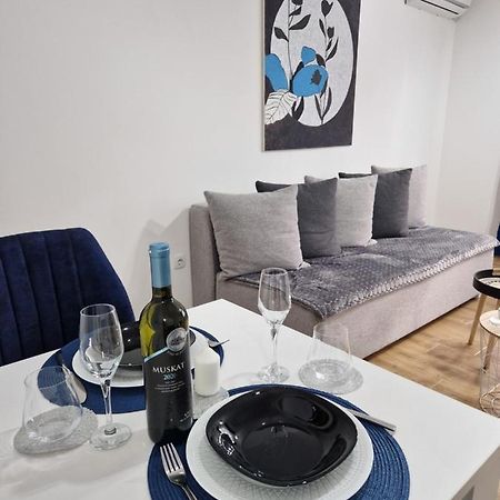 Apartman Astra Sremska Mitrovica Exterior photo
