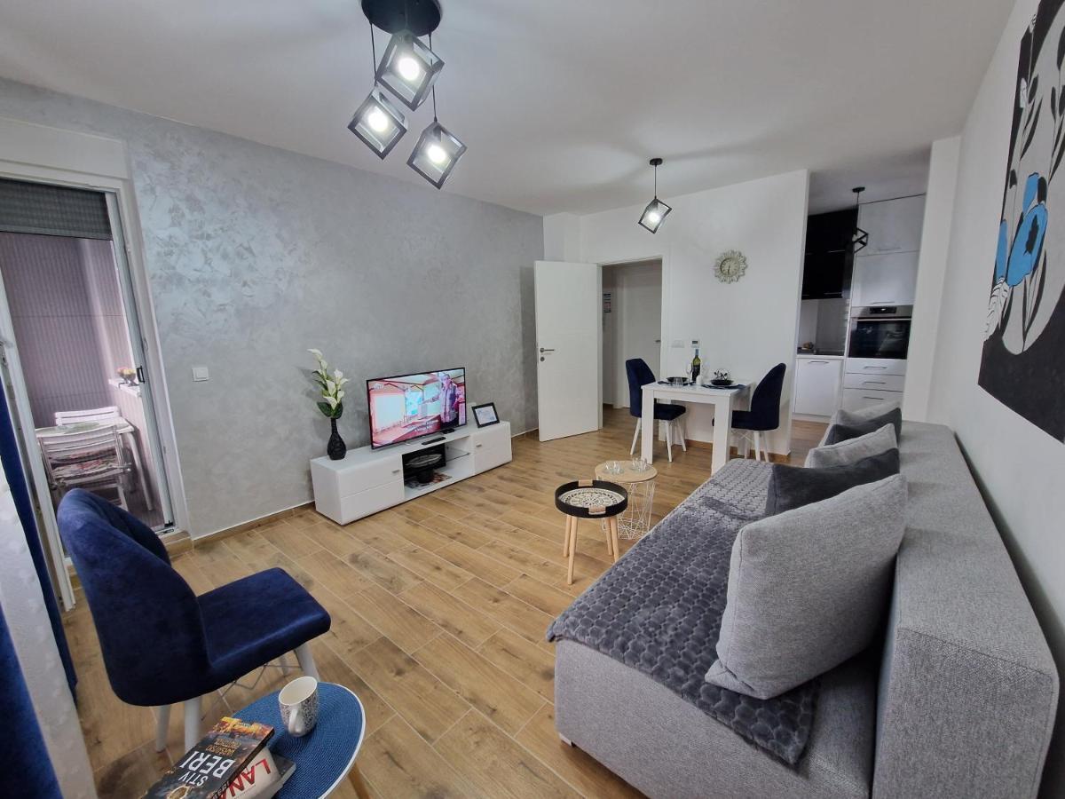Apartman Astra Sremska Mitrovica Exterior photo